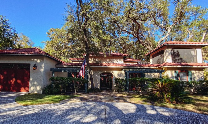 Jekyll Island House | HACIENDA 3 bedrooms, 3 bathrooms