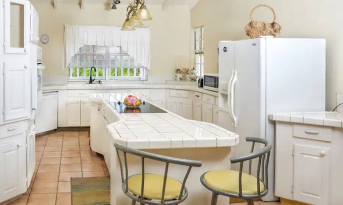 Warners Apartment | Hacienda.