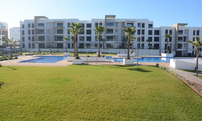 Plage des Nations Apartment | Hacienda de Prestigia