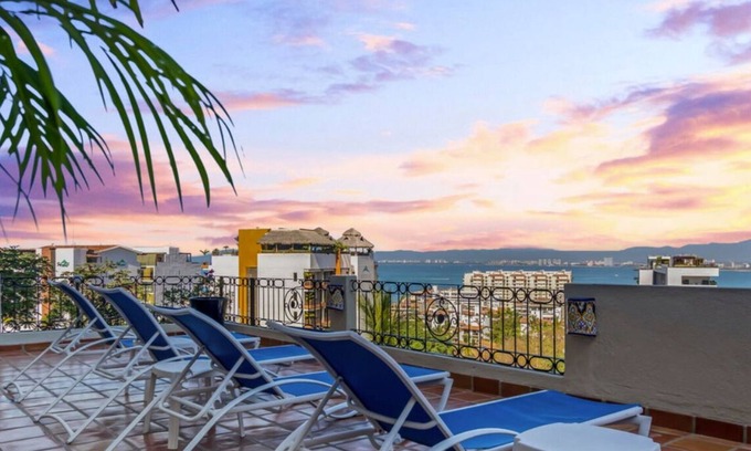 Romantic Zone Condo | Hacienda Styled ~ Spectacular Views | Pool | Walk to Beach