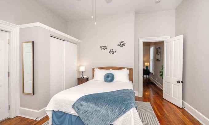 Cincinnati Condo | Hackberry Retreat 1 | Close to Downtown