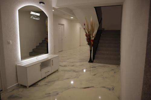 Zivinice Apartment | Hadžić Sobe