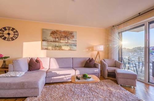 Muritz Apartment | Hafenidylle - Apartment in der Hafenresidenz mit Balkon & Wellness