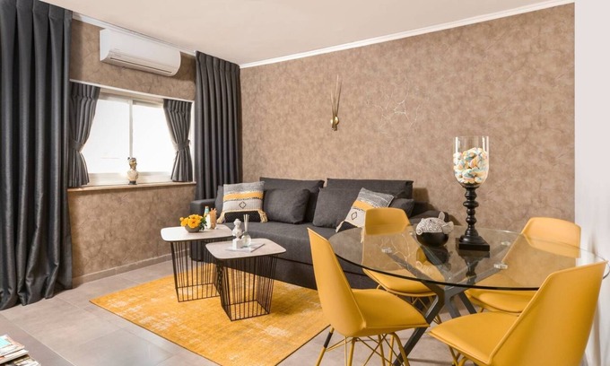 Jerusalem City Centre Apartment | HaHavatselet 19 - Isrentals