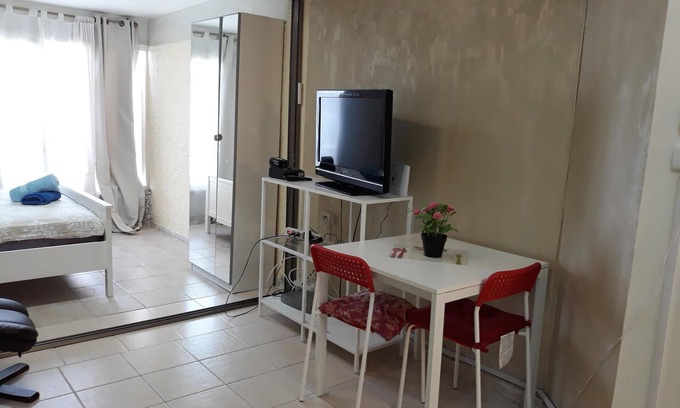 Haifa House | Haifa Achuza center modern low budget 2br +balcony