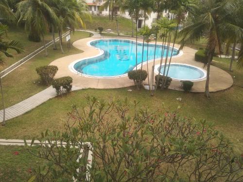 Tanjung Tanah Merah Apartment | Haji Din Cocobay Condo