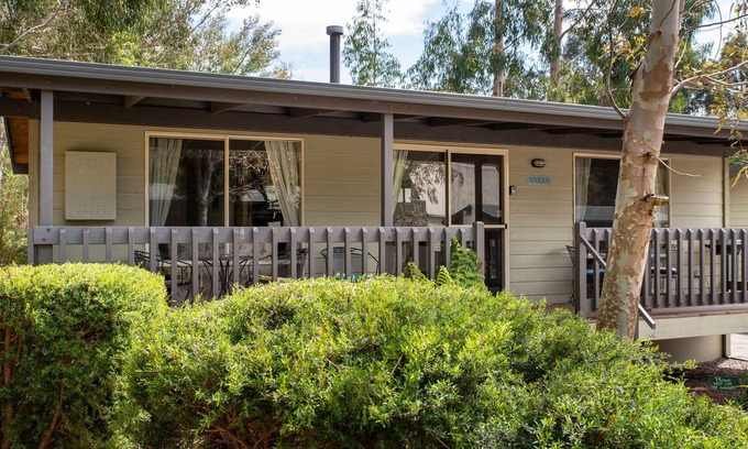 Halls Gap Cabin | Hakea - Awonga Cottages