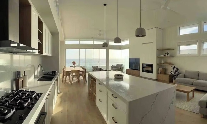 Kahuku House | Hale Aloha - AC, Beachfront