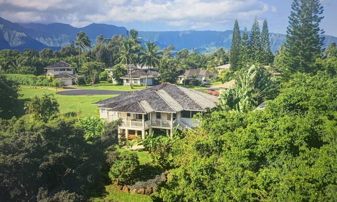Princeville House | Hale Laniakea ~ 4 BR Modern Island Escape w AC