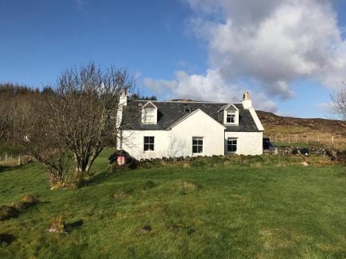 Portree House | Half of 6