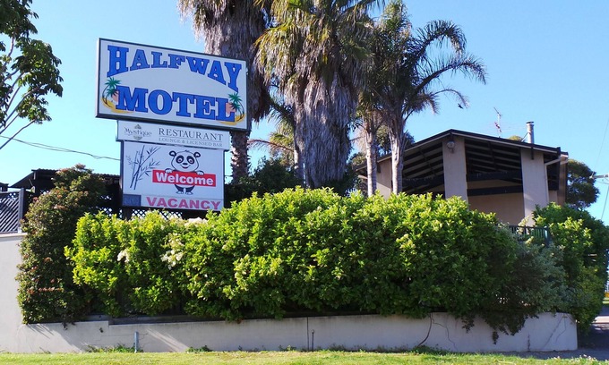 Eden Hotel | Halfway Motel, Eden