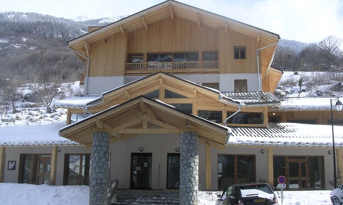 Orelle Apartment | Hameau 8 102 - SPA & PISCINE appartement 4 pers