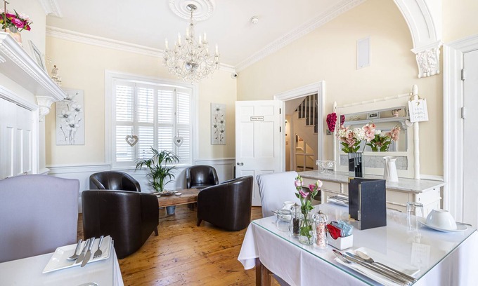 Southend-on-Sea Bed & Breakfast | Hamiltons Boutique Hotel