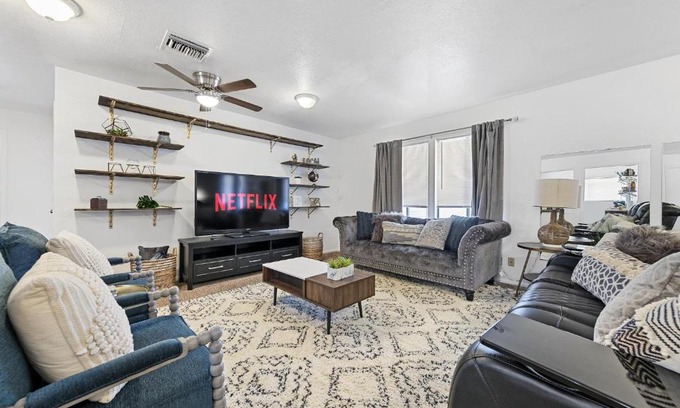 Oakhurst Apartment | Hamlett House- 17 Mins to the Southgate of Yosemite