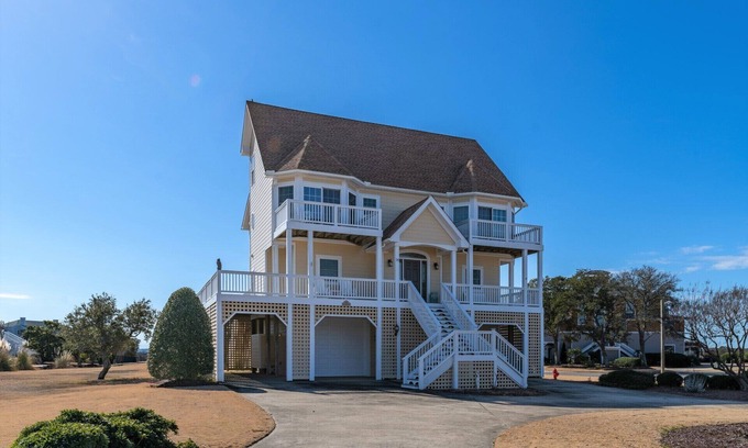 Manteo House | Hammock Village 14 | Seasonal Hot Tub | Elevator | Pet Friendly