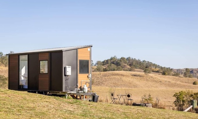 Boorabee Park House | Hampson Farm Stay Valley View by Tiny Away