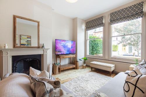 Fortune Green Apartment | Hampstead Magic