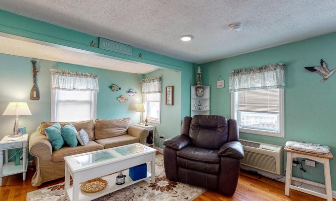 Hampton Apartment | Hampton Beach Hangout & Nancy's Villa