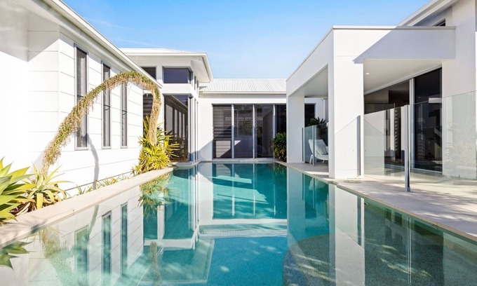 Buddina House | Hampton Beach House on the Waterfront