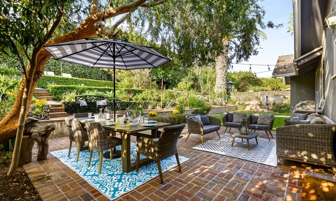 Pacific Palisades House | "Hampton House" Ocean Views. Family & Pet Friendly. WEEKLY AND MONTHLY DISCOUNTS