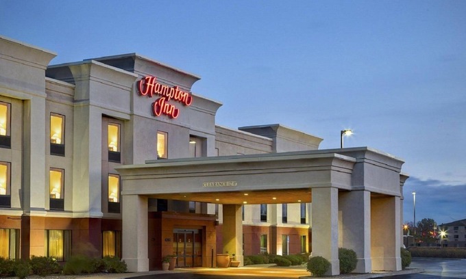 Batavia Hotel | Hampton Inn Batavia
