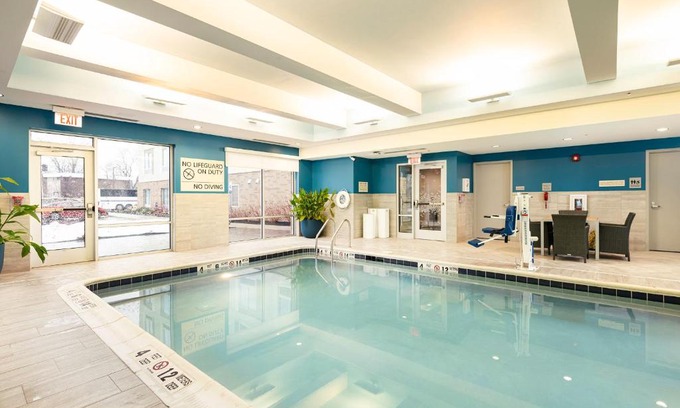Williamsville Hotel | Hampton Inn Buffalo - Amherst