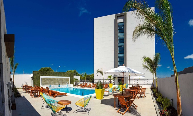 Piedras Negras Hotel | Hampton Inn by Hilton Piedras Negras