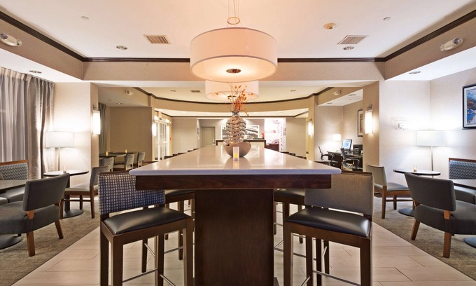 Lakeview Hotel | Hampton Inn by Hilton Gainesville-Haymarket