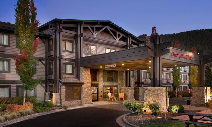 Jackson Hotel | Hampton Inn Jackson Hole