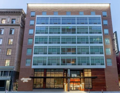 Downtown Oakland Hotel | Hampton Inn Oakland Downtown-City Center