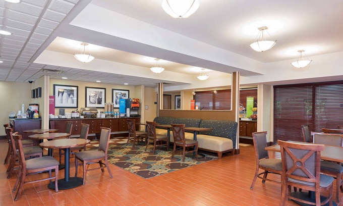 Port Huron Hotel | Hampton Inn Port Huron