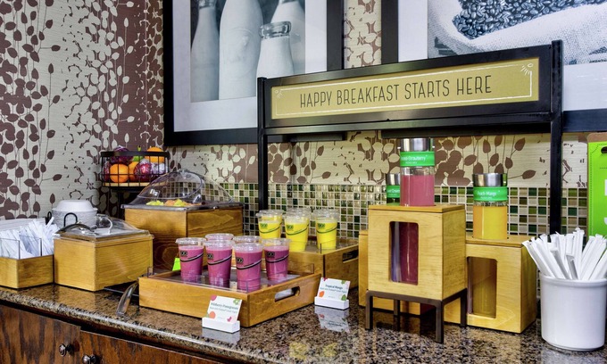 Salina Hotel | Hampton Inn Salina