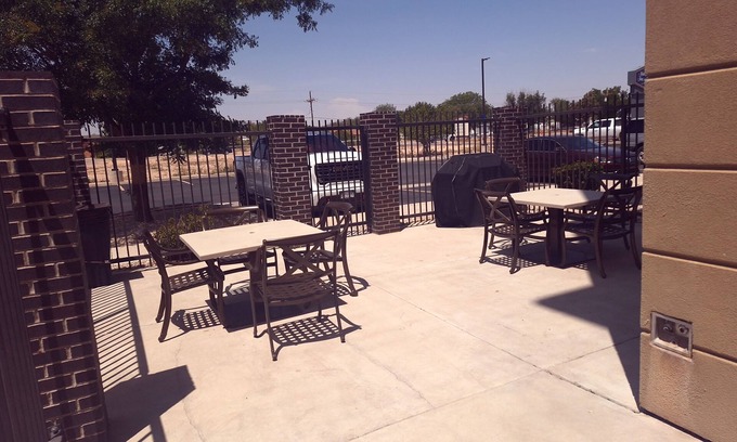 Artesia Hotel | Hampton Inn & Suites Artesia