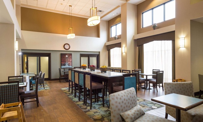 Jamestown Hotel | Hampton Inn & Suites Jamestown