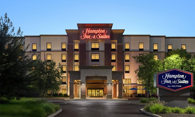 Bairdford Hotel | Hampton Inn & Suites Pittsburgh/Harmarville