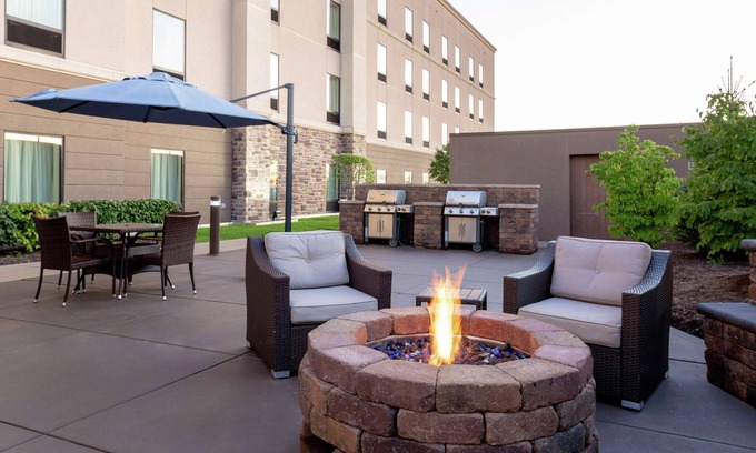 Triadelphia Hotel | Hampton Inn & Suites Wheeling-The Highlands