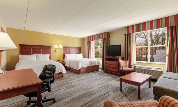Williamsburg Hotel | Hampton Inn & Suites Williamsburg Historic District