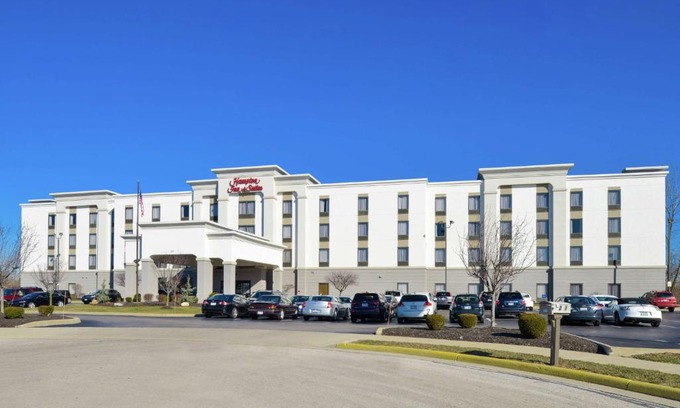 Wilmington Hotel | Hampton Inn & Suites Wilmington