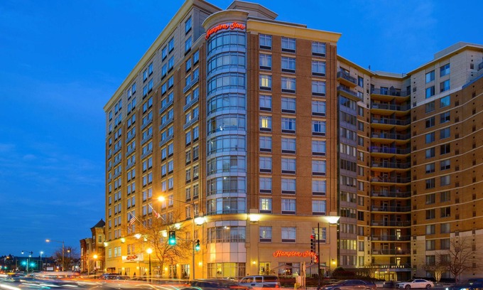 Mount Vernon Triangle Hotel | Hampton Inn Washington-Downtown-Convention Center
