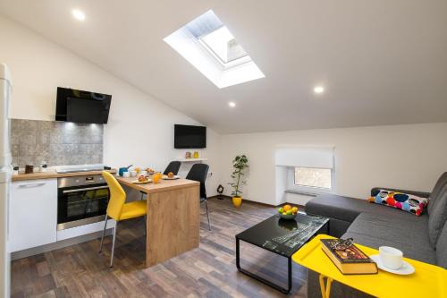 Pula Apartment | Hana - attic apartment in city center