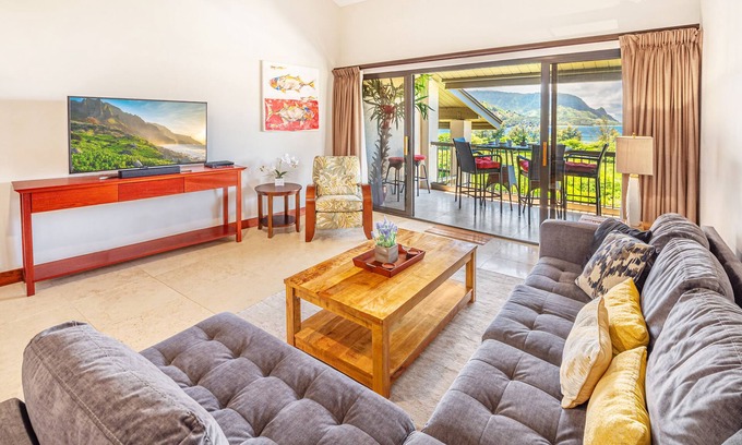 Princeville Condo | Hanalei Bay Resort 7307: Oceanview Condo w/AC