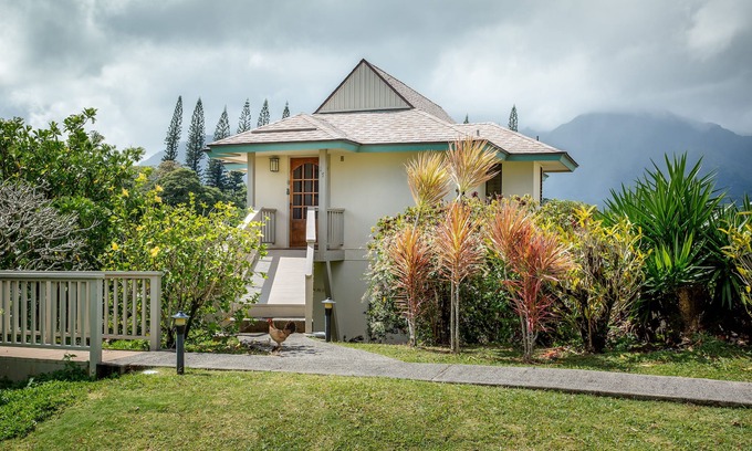 Princeville Condo | Hanalei Bay Villas #17 - a 3br/2.5 ba ocean view condominium in Princeville
