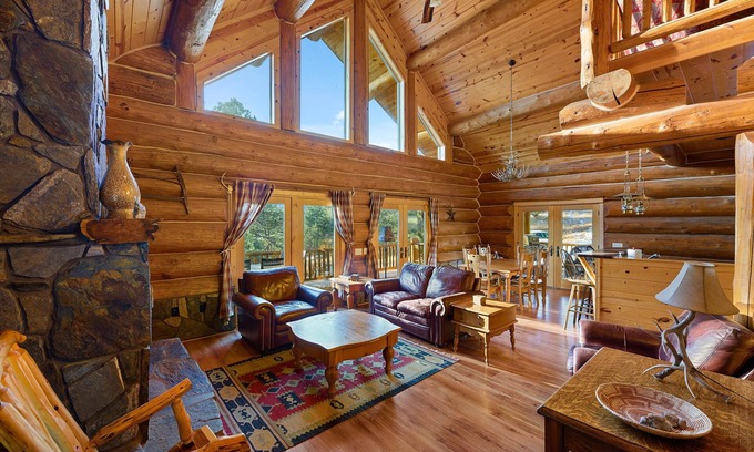 Custer Cabin | Hand-Hewn Log Cabin on 21 Secluded Acres. 1 Mile from Wind Cave NP