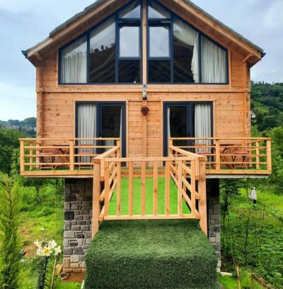 Ardesen House | Hanging Garden Holiday Home - Riverside