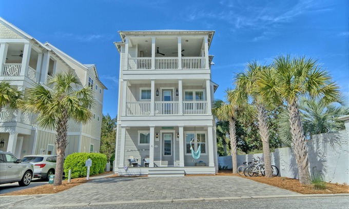 Inlet Beach House | Hangtime Inlet Beach/Rosemary Beach Private Beach Access June 28 week now avail