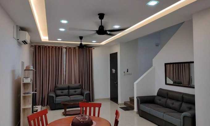 Kuala Langat District House | Hani Homestay @Banting, Selangor