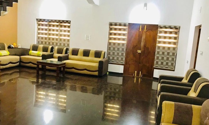 Thalassery House | Hannahomestay