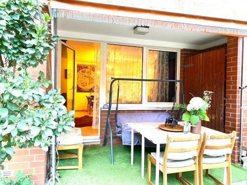 Region Hannover District Apartment | HannoverMesseApartment with terrace