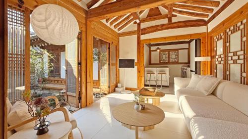 Gahoe-dong House | Hanok J'Nor