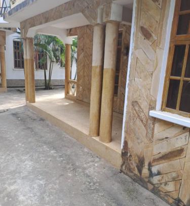 Moshi Apartment | Hans kili home